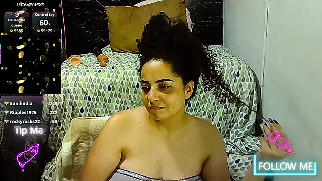 _naughty_milf 即時 XXX 聊天