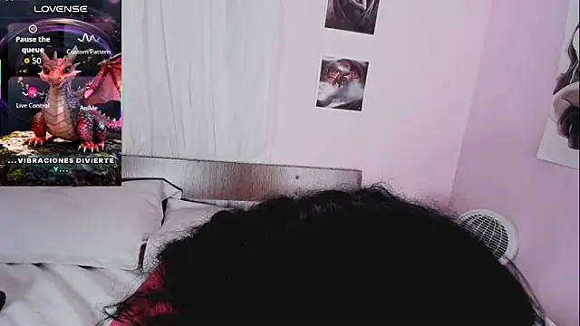 Онлайн чат XXX Miss_Charlottet