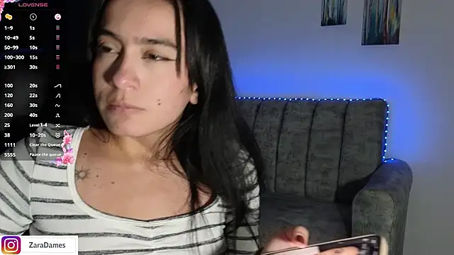 ZaraDames_ Chat XXX in diretta