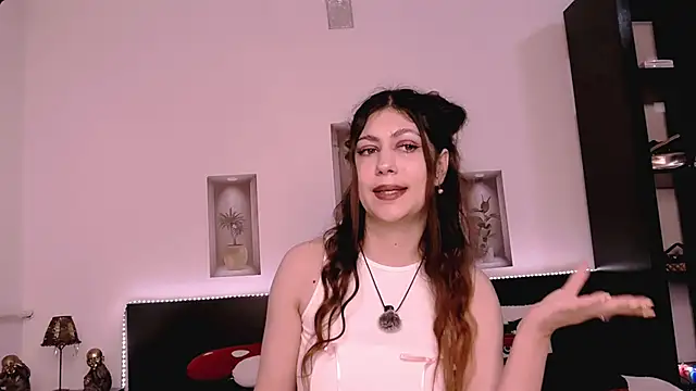 M1kaylaRavenのライブXXXチャット