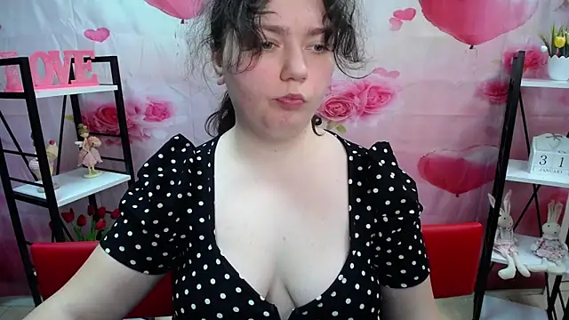 NeonilaLisovaのライブXXXチャット