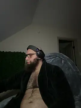 MastaWolfy's Live XXX Chat