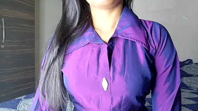 Haseen_Dilrubaa's Live XXX Chat