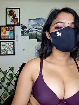 Noor-Bold live XXX chat