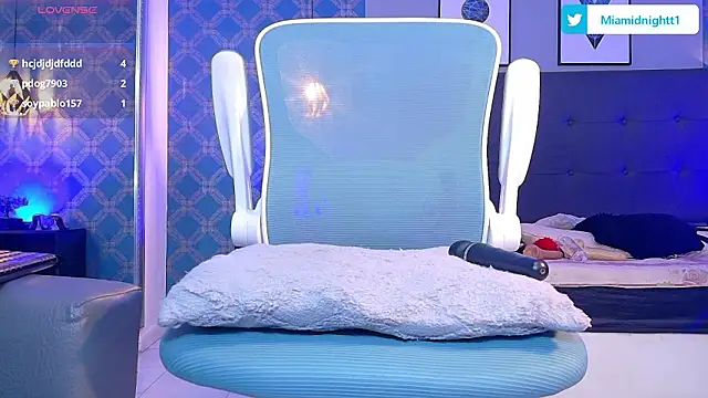 MiaMidnnightt live XXX chat