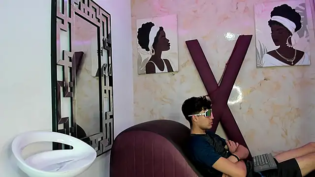 Chatroom XXX en direct de PRETTY_COCK1