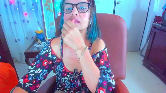 Chatroom XXX en direct de BrianaGarner