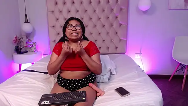 Kiri_Black_ 라이브 XXX 채팅