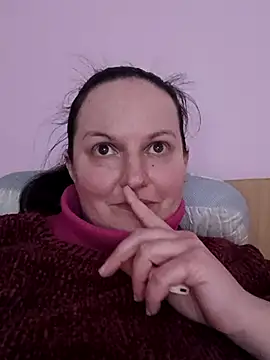 BustyLadyAlma Webcam Show