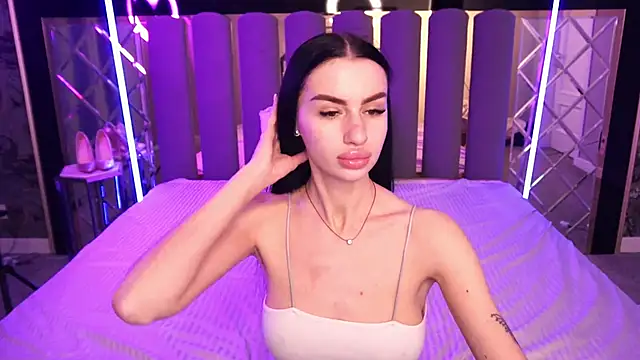 Snow_WhiteeeX Adlı Modelin Canlı XXX Sohbeti