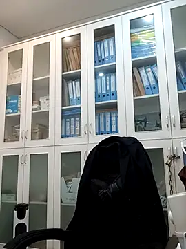 ialnuyoa_h Adlı Modelin Canlı XXX Sohbeti