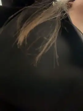 VineraSweet Adlı Modelin Canlı XXX Sohbeti