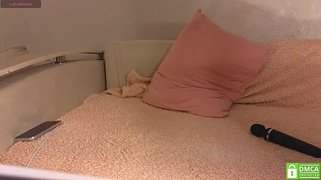 KittenFang Live XXX Chat