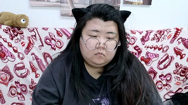 Nadine_asian Adlı Modelin Canlı XXX Sohbeti