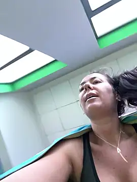 eveangelll élő XXX-chatje