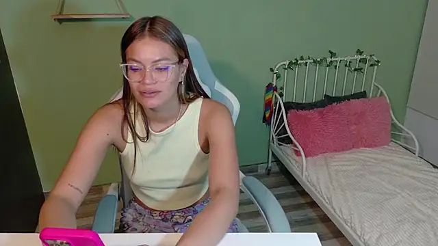 Emerald_Sparkles_ 现场XXX聊天