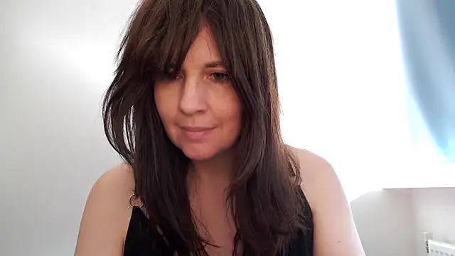 Ella_Next_Door Webcam Show