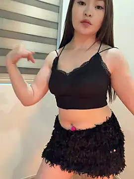 Chat +18 de Keira_Keira ao vivo