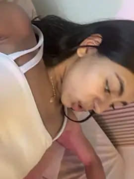 Lilybeeth Chat XXX live