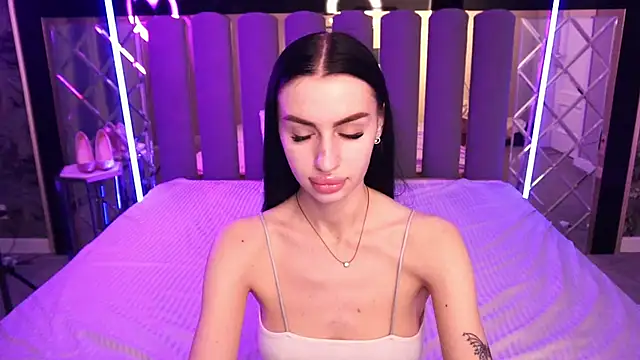 Chat +18 de Snow_WhiteeeX ao vivo