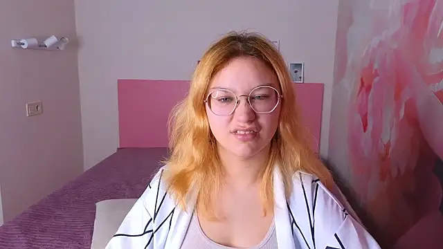 Chat +18 de AngelinaLow ao vivo