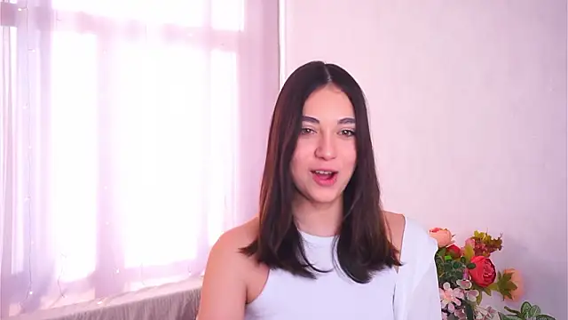 ElyseMangina Adlı Modelin Canlı XXX Sohbeti