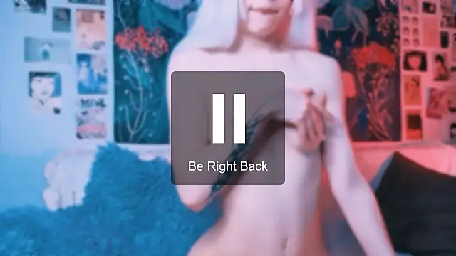 PeacchyPawss Adlı Modelin Canlı XXX Sohbeti