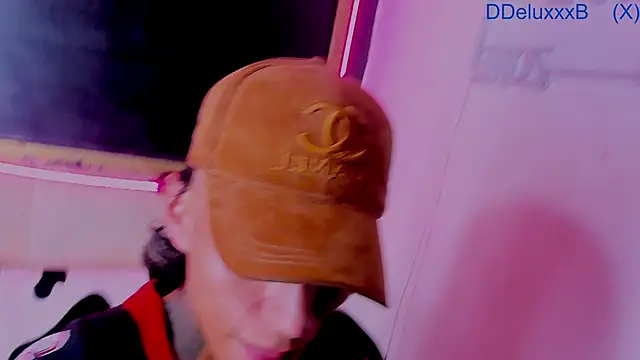 Daniel_Deluc77 现场XXX聊天