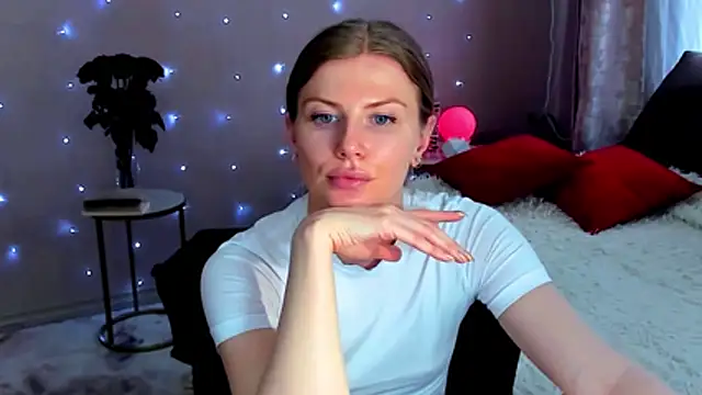 JinnaGreat Chat XXX in diretta