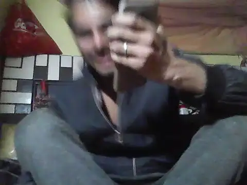 Stubborndesiboy Live XXX-Chat