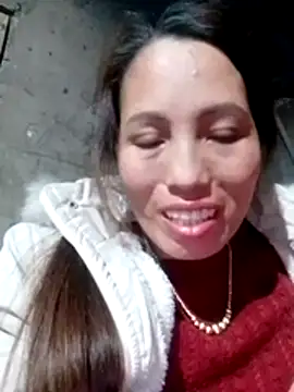 Gummiesu 网络视讯表演