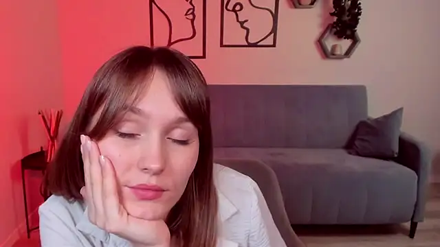 BritnieCute's Live XXX Chat