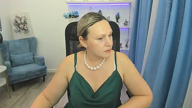 NinaStarle Obrolan Langsung XXX