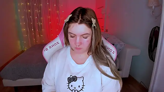 Chat +18 de lovelyy_julia ao vivo