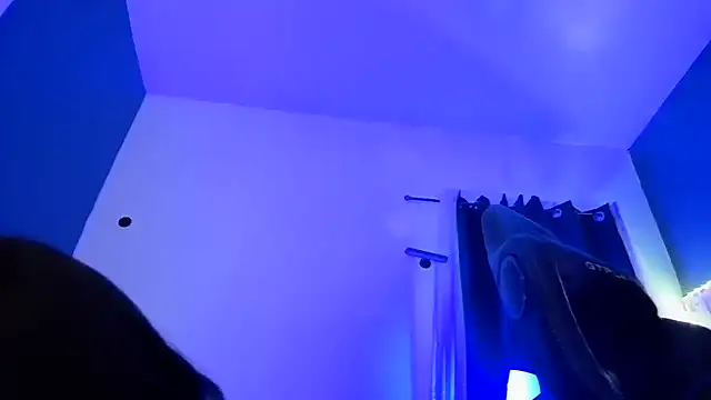 miacanela_xo: онлайн-секс-чат