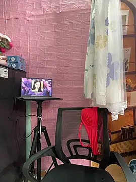 Bollozzy_89 Adlı Modelin Canlı XXX Sohbeti