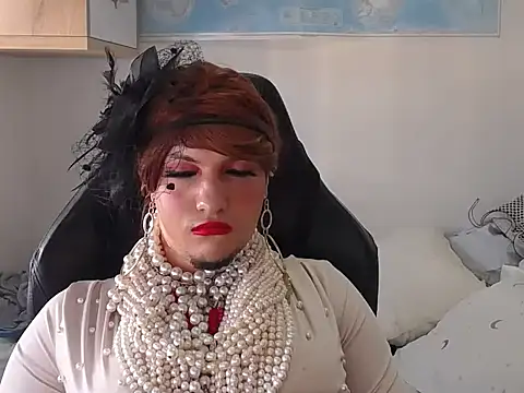 VanesaCrossic Show in webcam