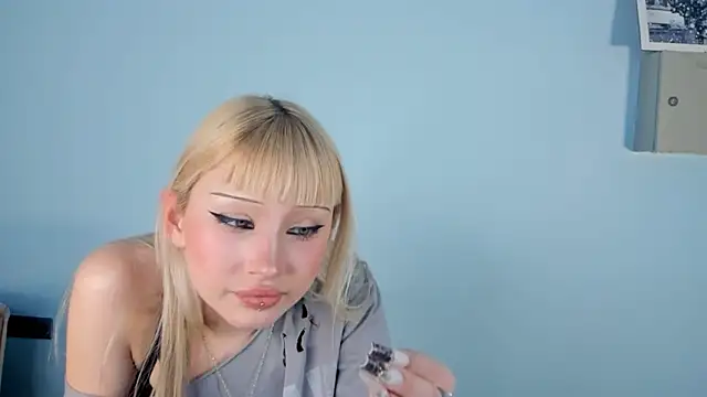 MagnoliaKwang: απευθείας συνομιλία ΧΧΧ