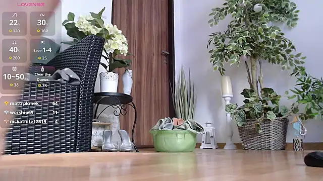 SquirtmaniaのライブXXXチャット