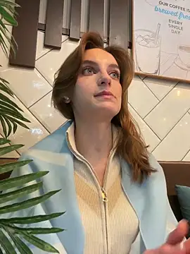 -AngelAri- Live XXX Chat