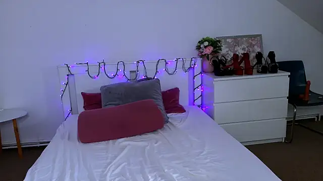 GabiCarter Chat XXX live