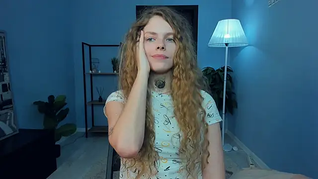 RayaNenlia Live XXX Chat