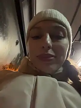 LeiaMood Chat XXX live