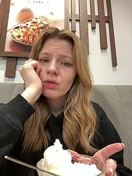 Živý XXX chat MaryHiggins