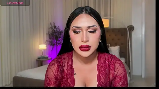 Your_Majesty_Tyra Adlı Modelin Web Kamerası Şovu