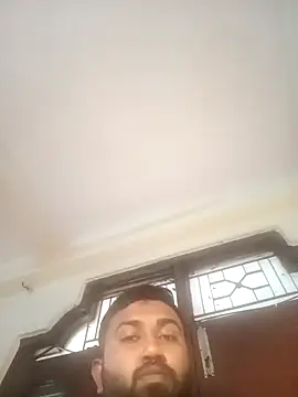 callmeshreya's Live XXX Chat