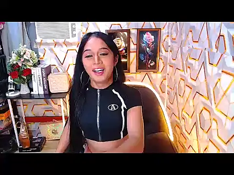 SerenityFoxx: διαδικτυακό σόου στην κάμερα