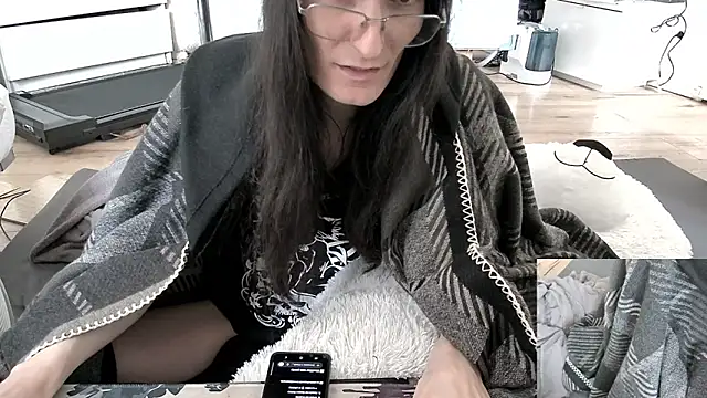 CeriseLapine – Naživo XXX chat