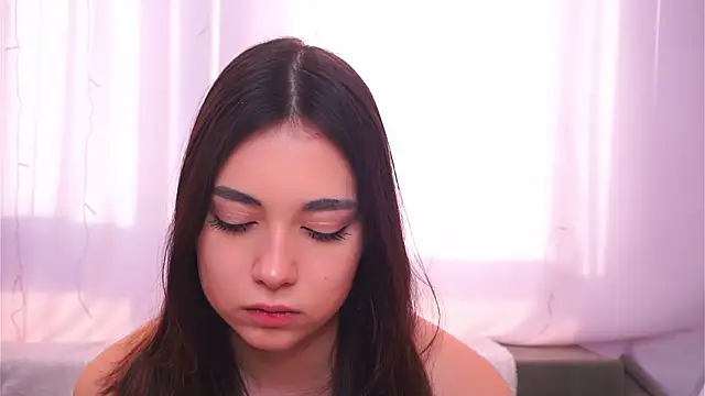 Вебкам-шоу ElyseMangina