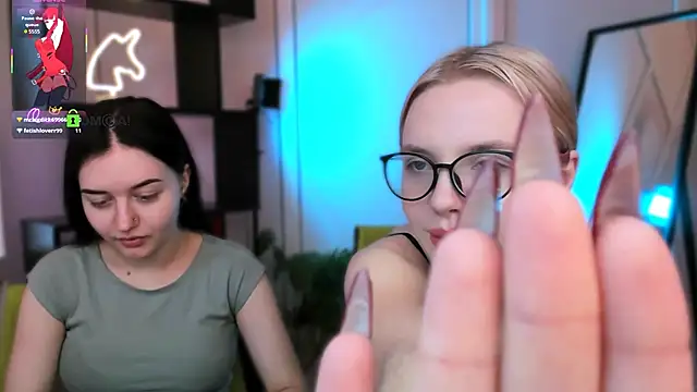 Show modela sendi_cais na web-kameri